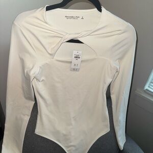 Abercrombie & Fitch Bodysuit Small IVORY Tie-Front Long Sleeve NWT Clean Girl